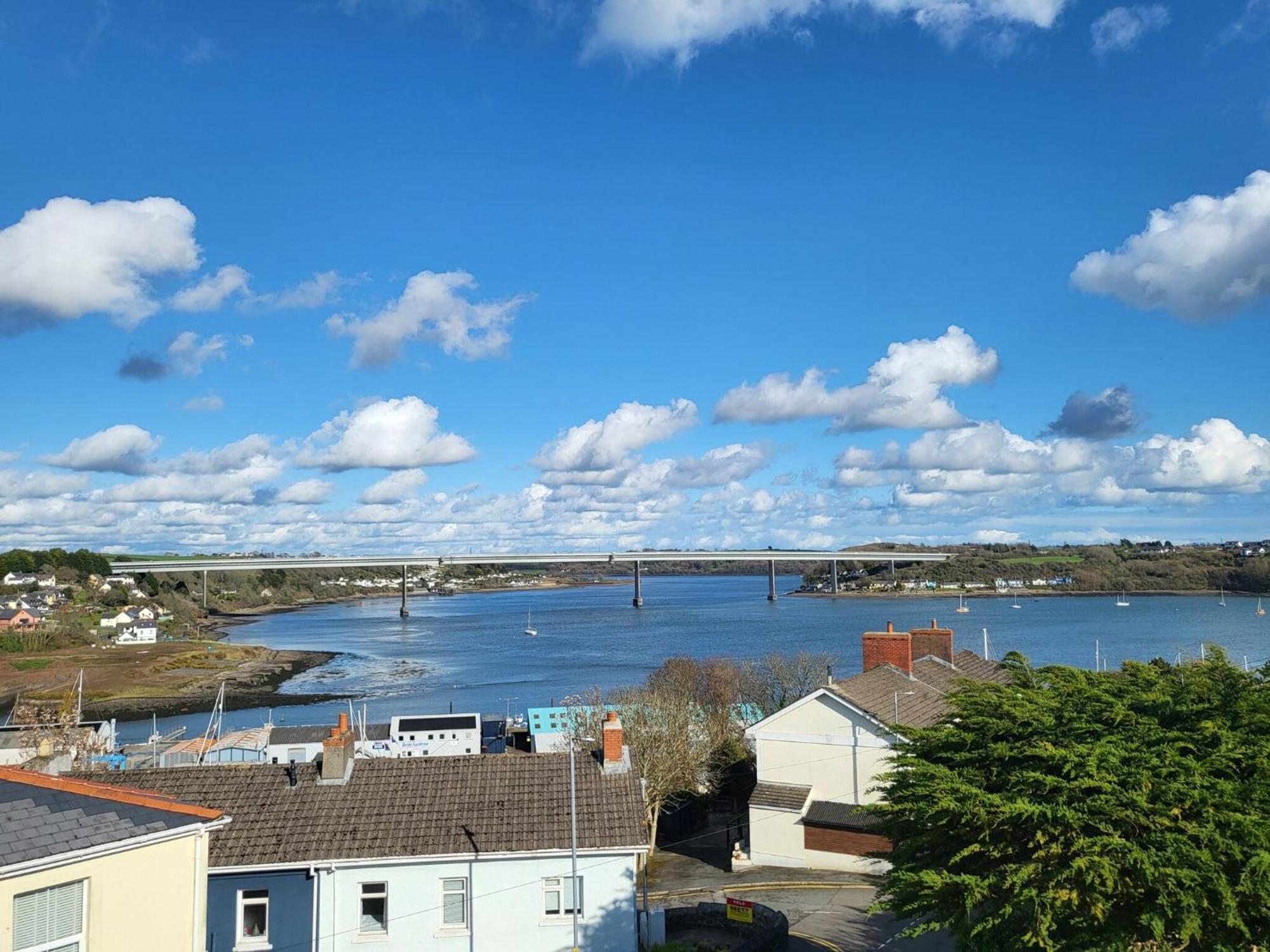 Marina Reach * Neyland